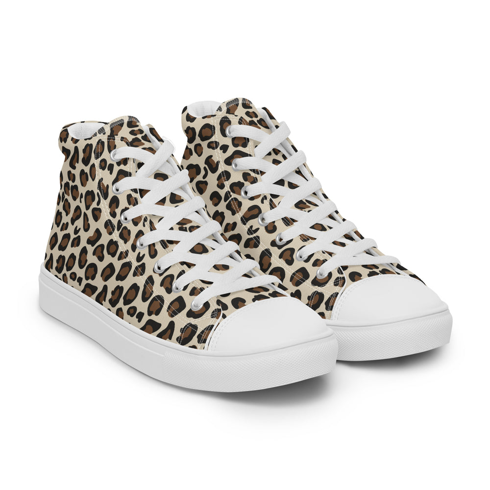 Setz ein Fashion-Statement mit dem Mimi Wildcat Sneaker im Leoprint. Wild, stylisch & bequem – das Must-Have für trendbewusste Frauen & Influencerinnen.